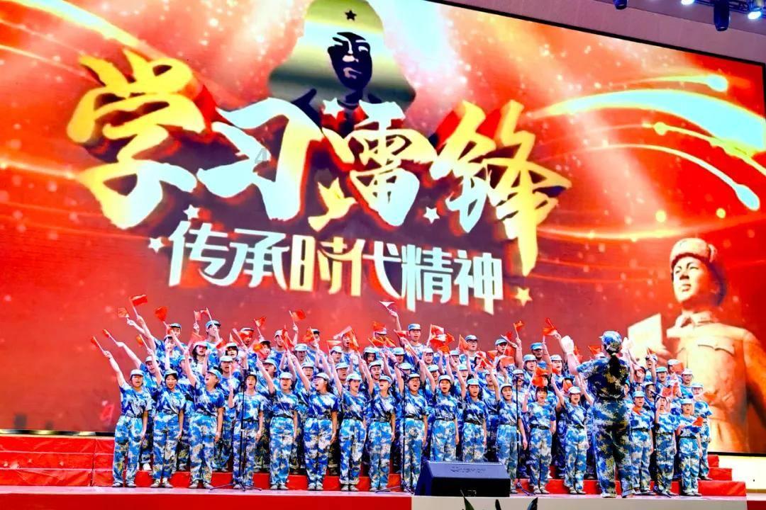 外星球体进黑洞