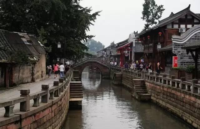 沙漠中寻宝