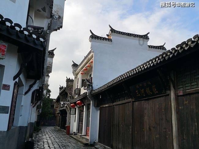 逃离广阔的山川